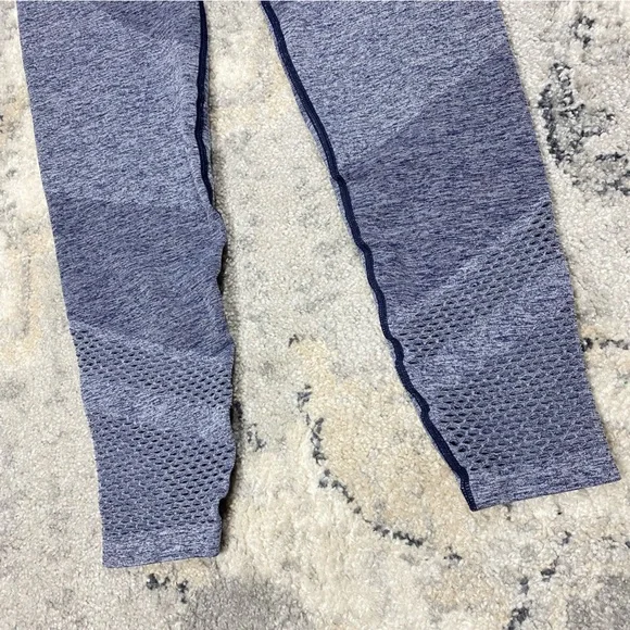 VS PINK Seamless Mesh Laser Cut Leggings Blue Gray Small - Picture 4 of 7